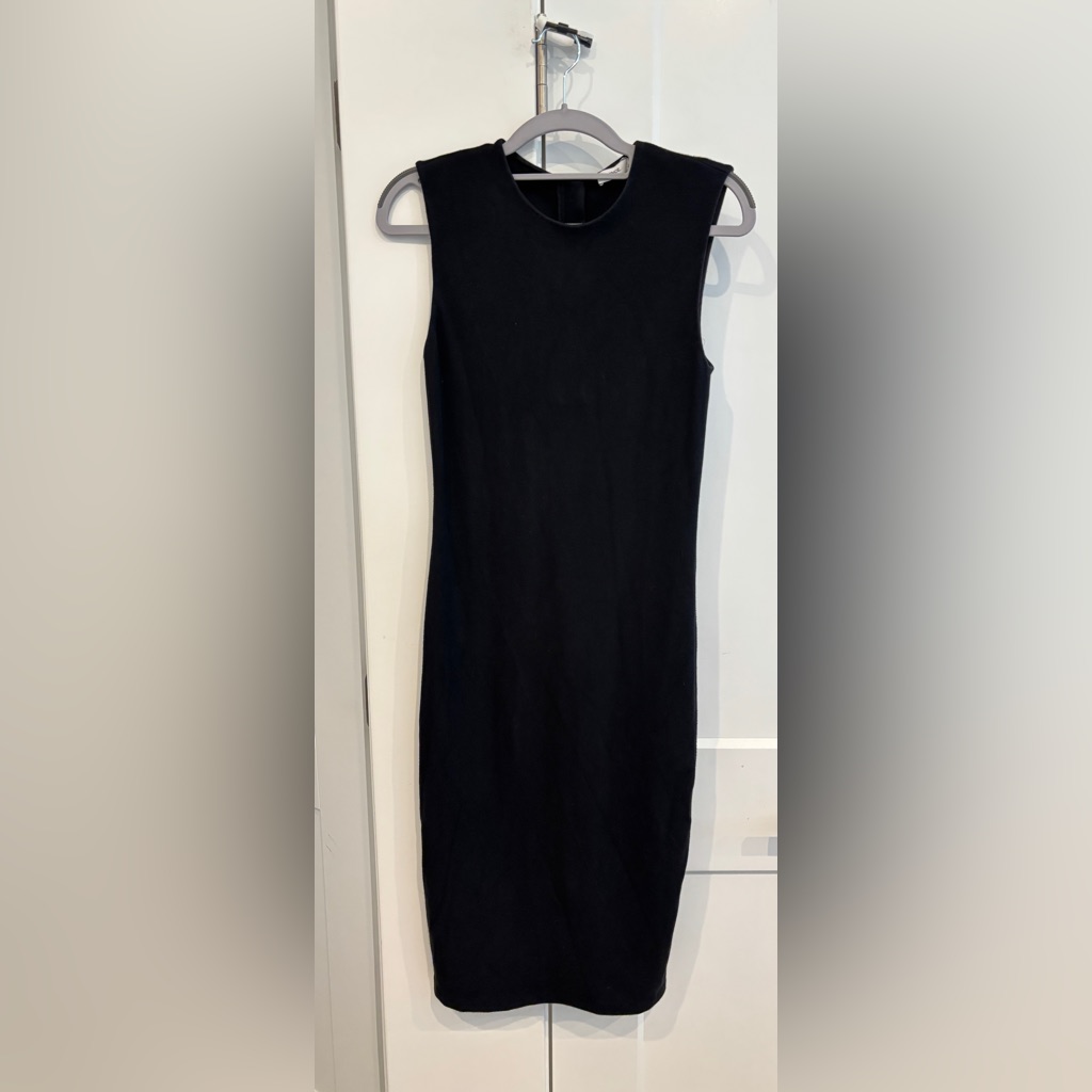 Vince Classic Black Midi Dress. Size Xs